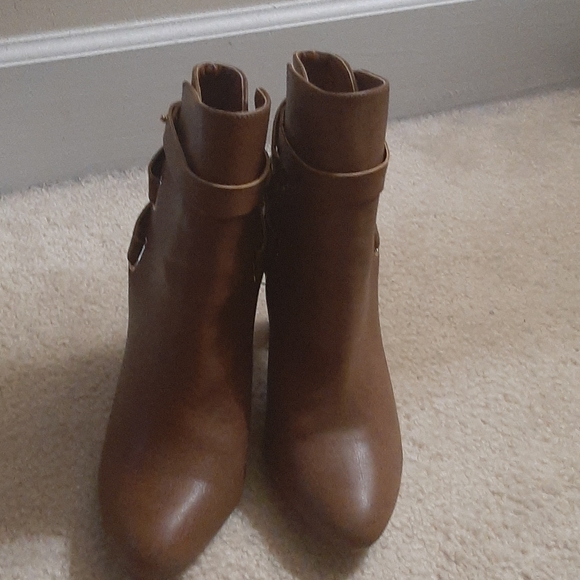 JustFab Catalina Wrap Around Booties - Picture 3 of 6